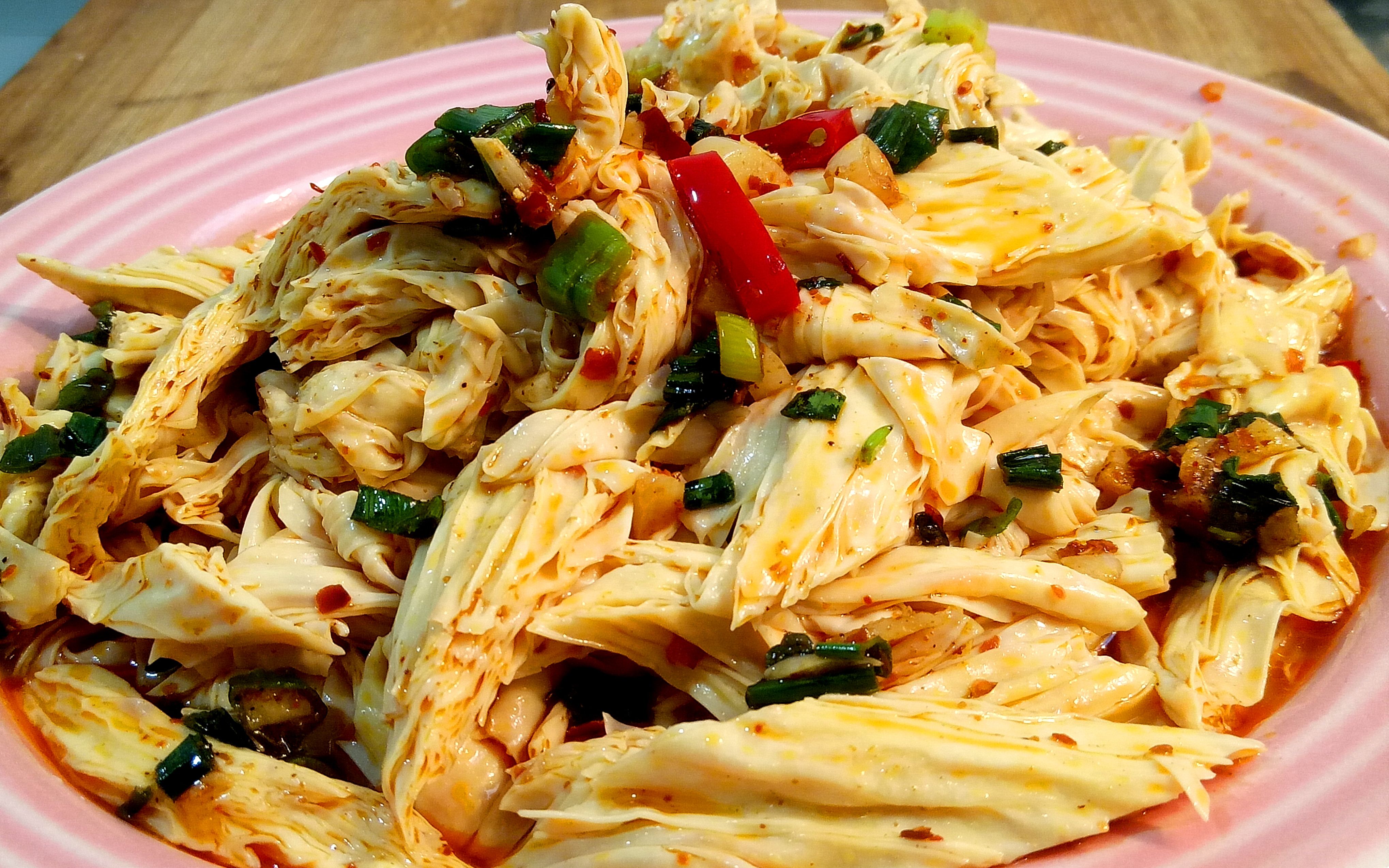 凉拌腐竹,天热了很好吃的一道家常菜,学会这个做法,好吃又下饭_哔哩