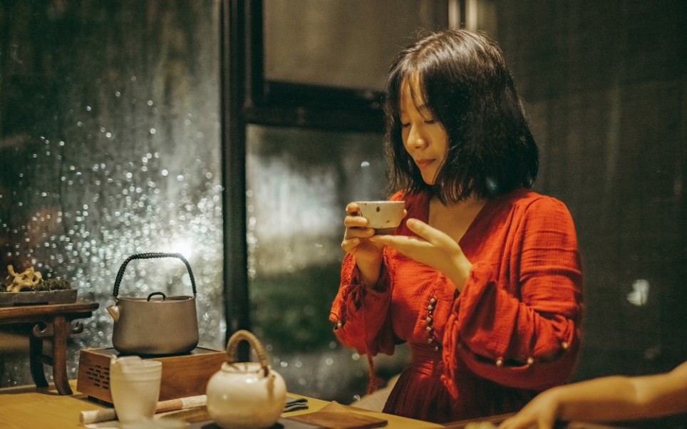 [图]雨夜，竹林茶室，煮茶听雨。