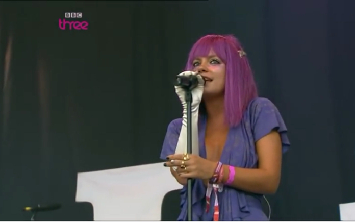 Lily AllenLittlest Things (Glastonbury 2009)哔哩哔哩bilibili