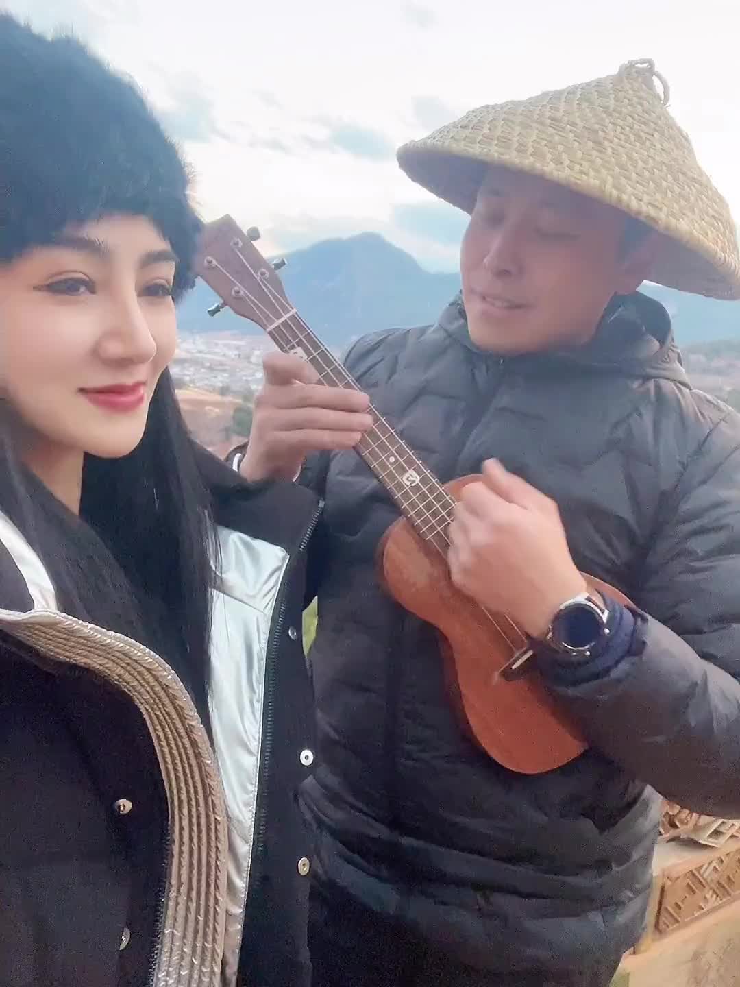 恋爱ing天豪大侠自驾环游巡回演讲中在大侠的风水宝地女孩是大