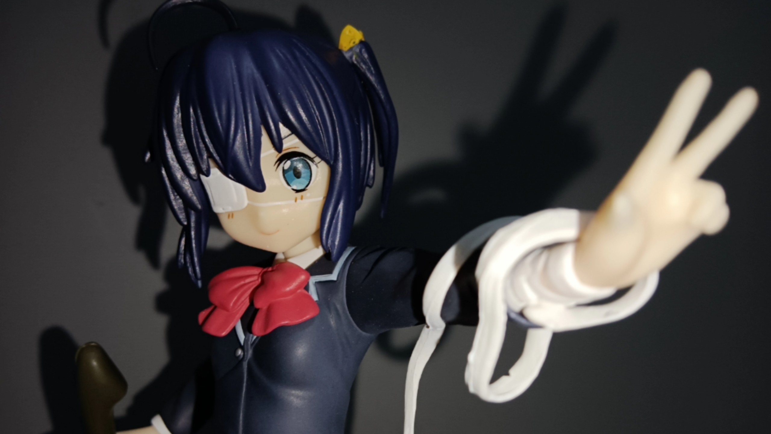 国产小鸟游六花手办