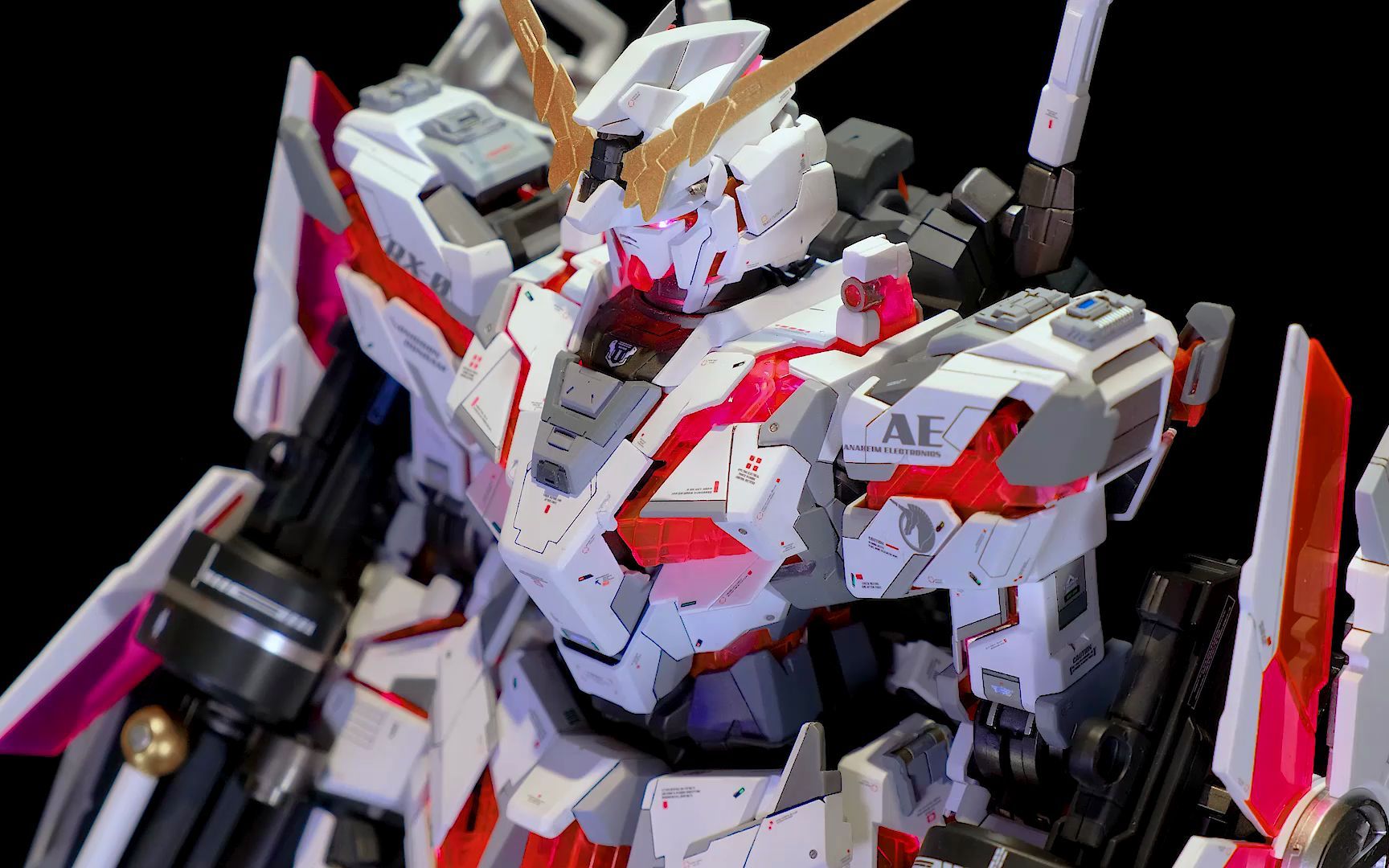 pg独角兽高达新手喷涂刻线本体大班