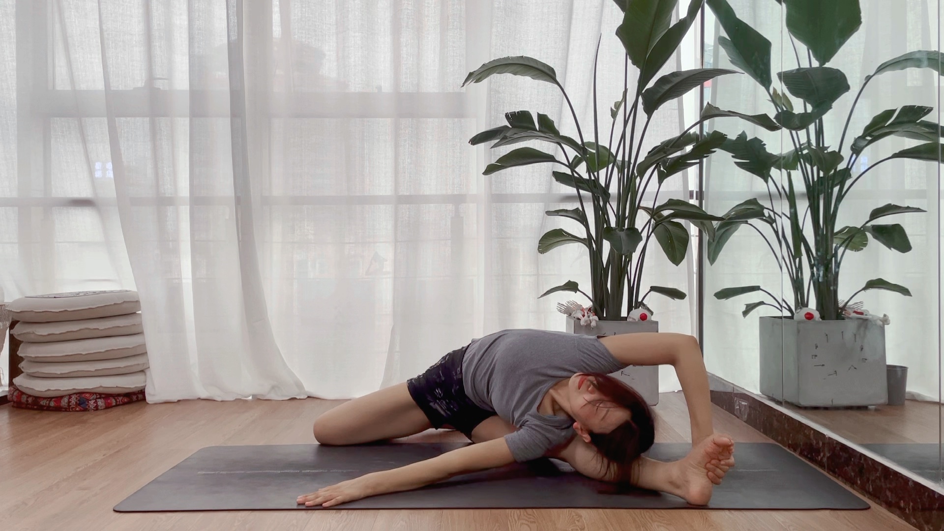 收胯##大长腿##翘臀#一套原创瑜伽序