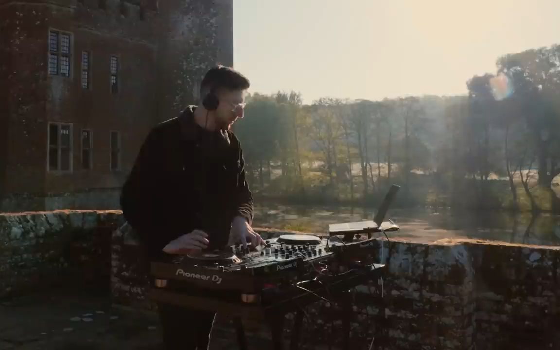 [图]Marsh DJ Set - Live From Herstmonceux Castle, Sussex