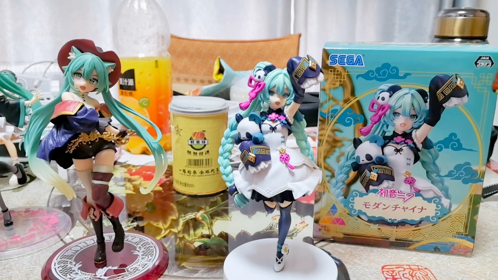 世嘉SEGA初音未来国风时装景品开箱测评以及和其他家的初音景品对比哔哩哔哩bilibili