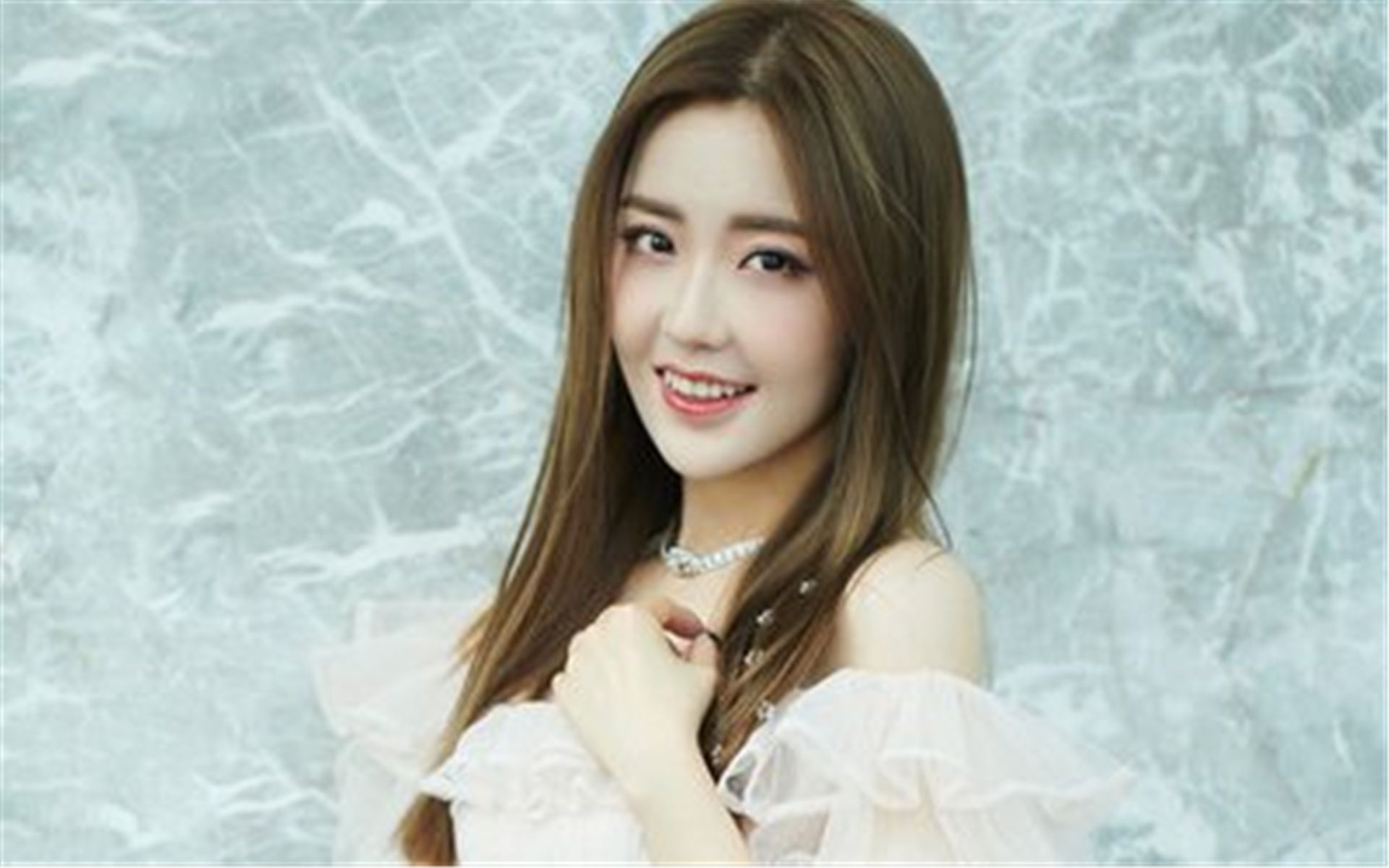 王艺瑾太漂亮啦,素颜都这么好看,好羡慕!