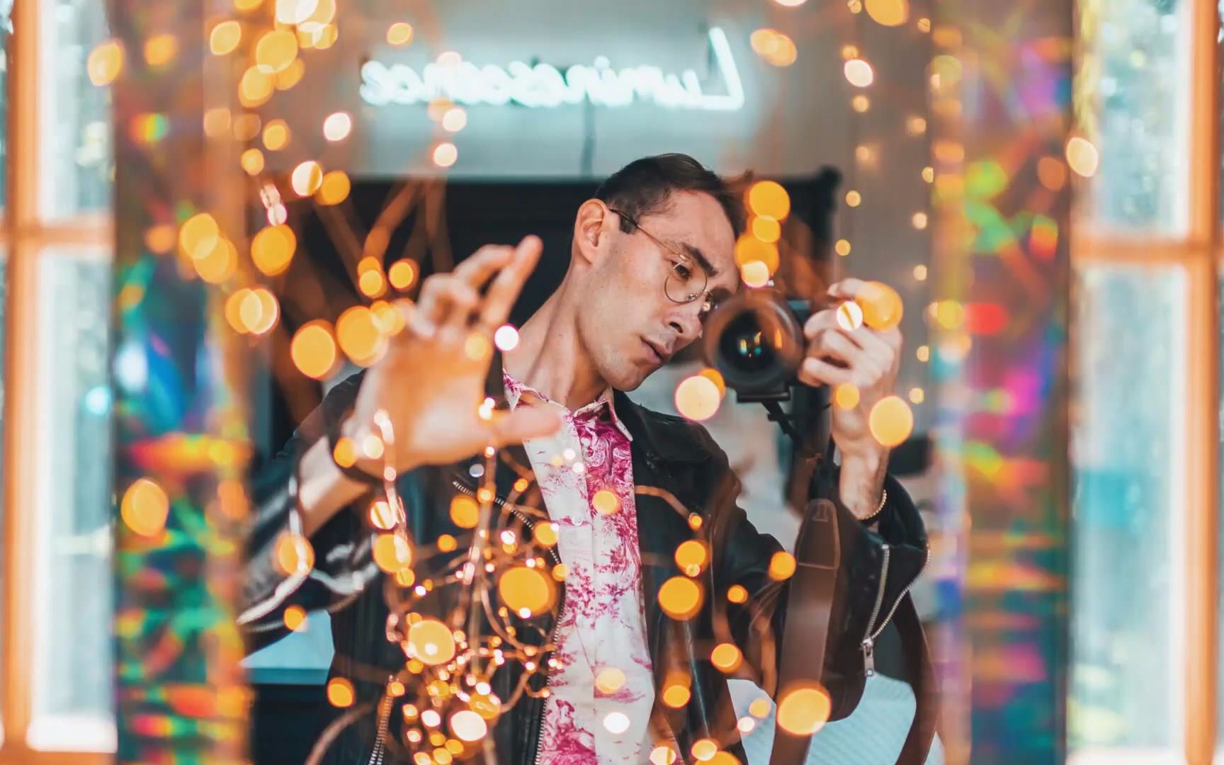 史上最梦幻自拍ins爆红摄影大神brandonwoelfel教你拍摄梦幻灯光自拍