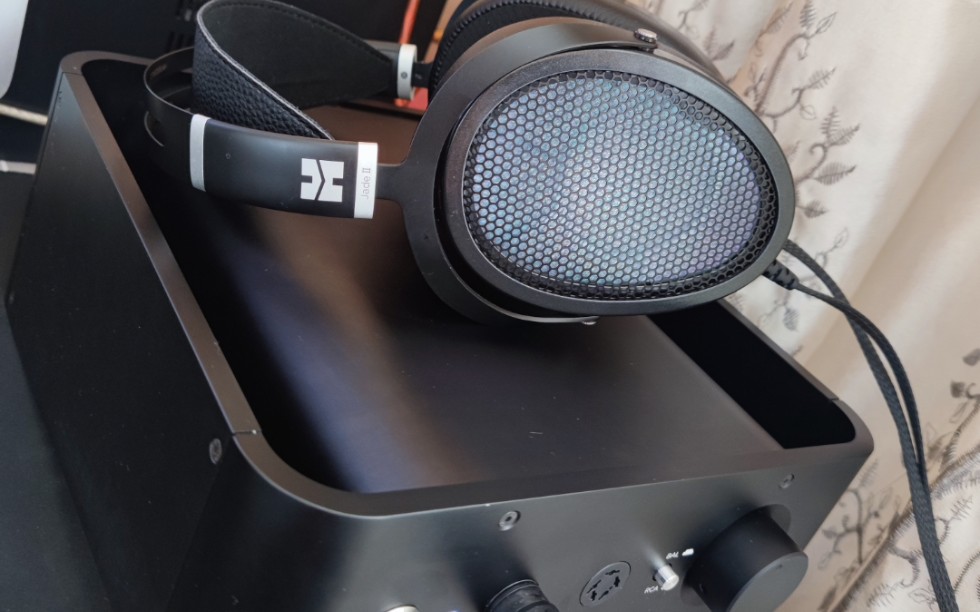 [图]hifiman jade2 静电耳机耳放