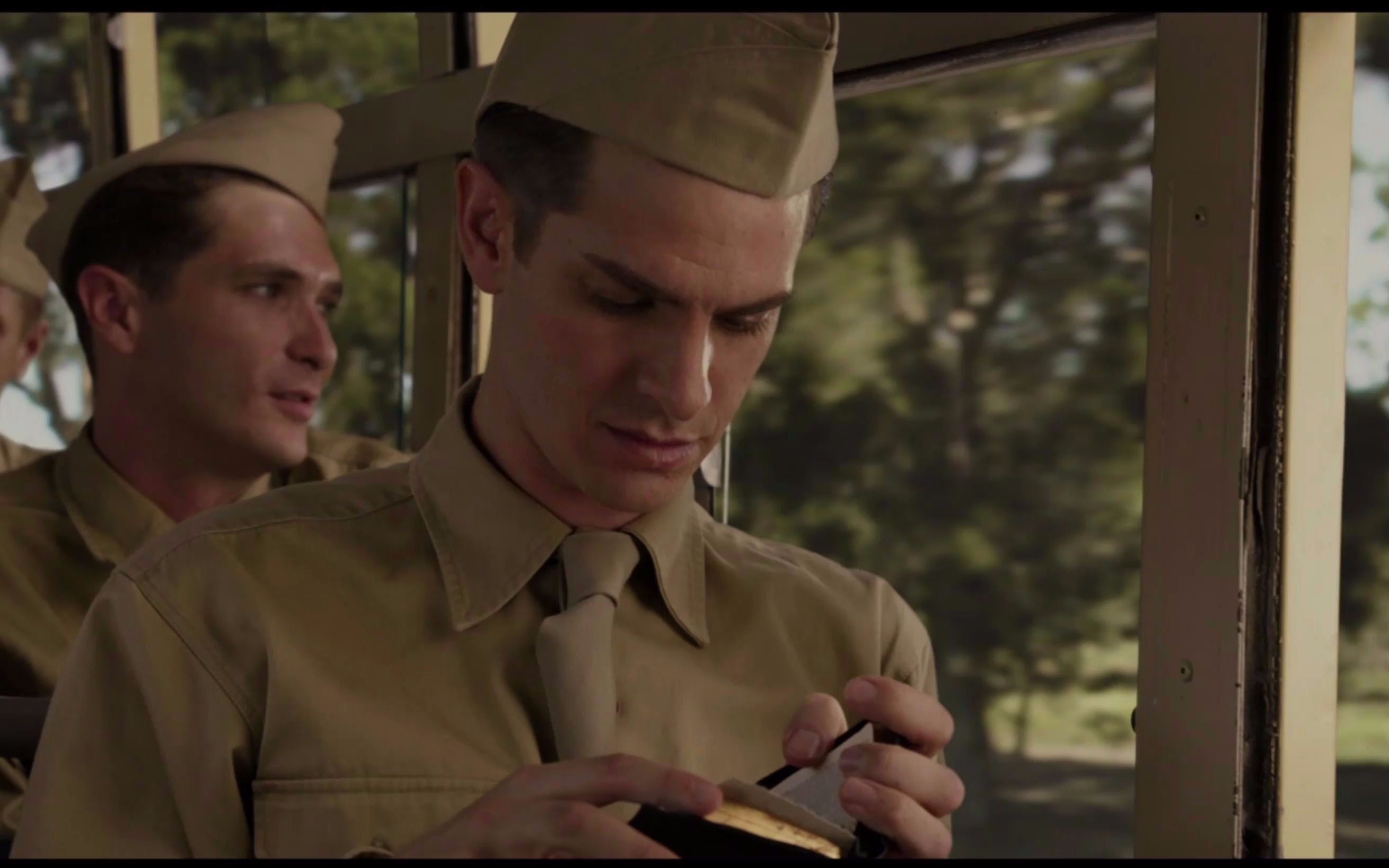 [图]超清宽屏预告《血战钢锯岭/Hacksaw Ridge》