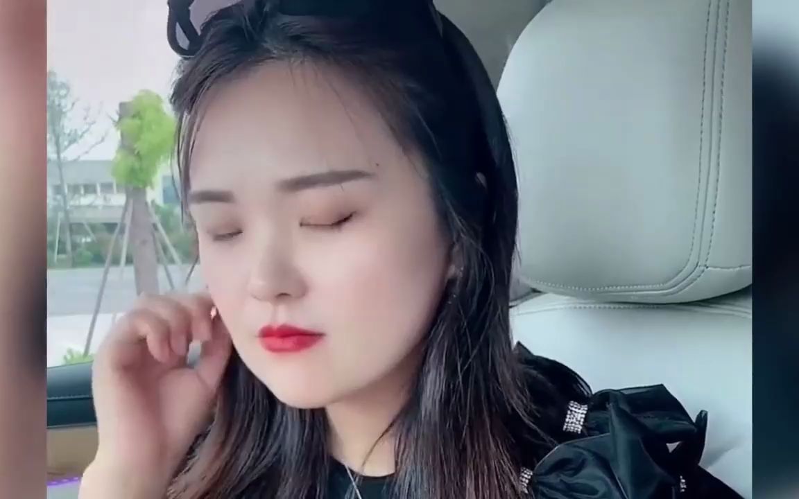 盘点山东姑娘蒋大脸,一听老公要喝酒:你喝着酒,我炫着富