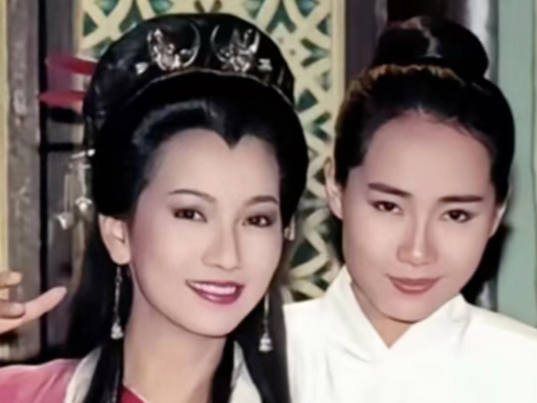 『赵雅芝·叶童』鱼在水中游,是尾也是头