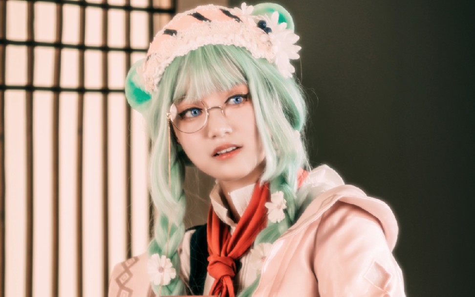 明日方舟真理书味皮肤cosplay场照