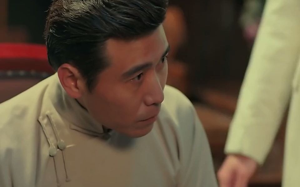 【老九门】九门最狠的角，从小被打断双腿，却坐上了九门三爷的位置_哔哩哔哩_bilibili