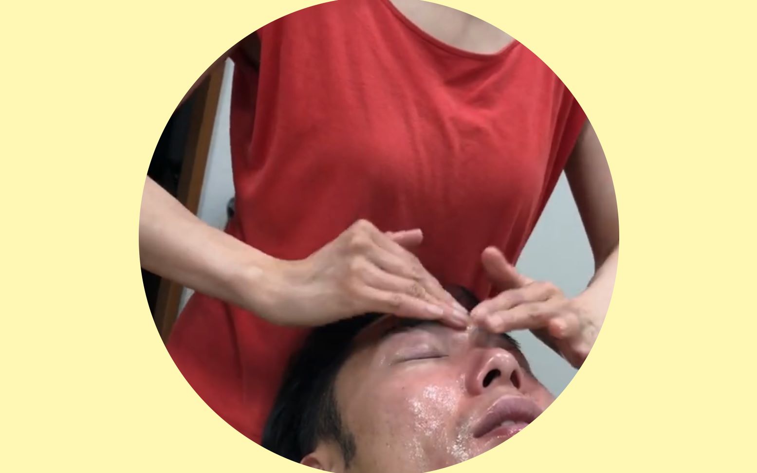日本刮胡子刮脸按摩一大享受舒服的让人都睡着了