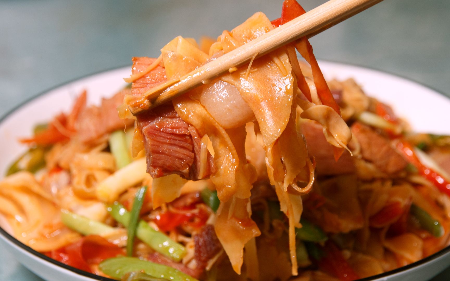 糯米笋这样炒才好吃,脆爽可口又下饭,看着就让人口水直流