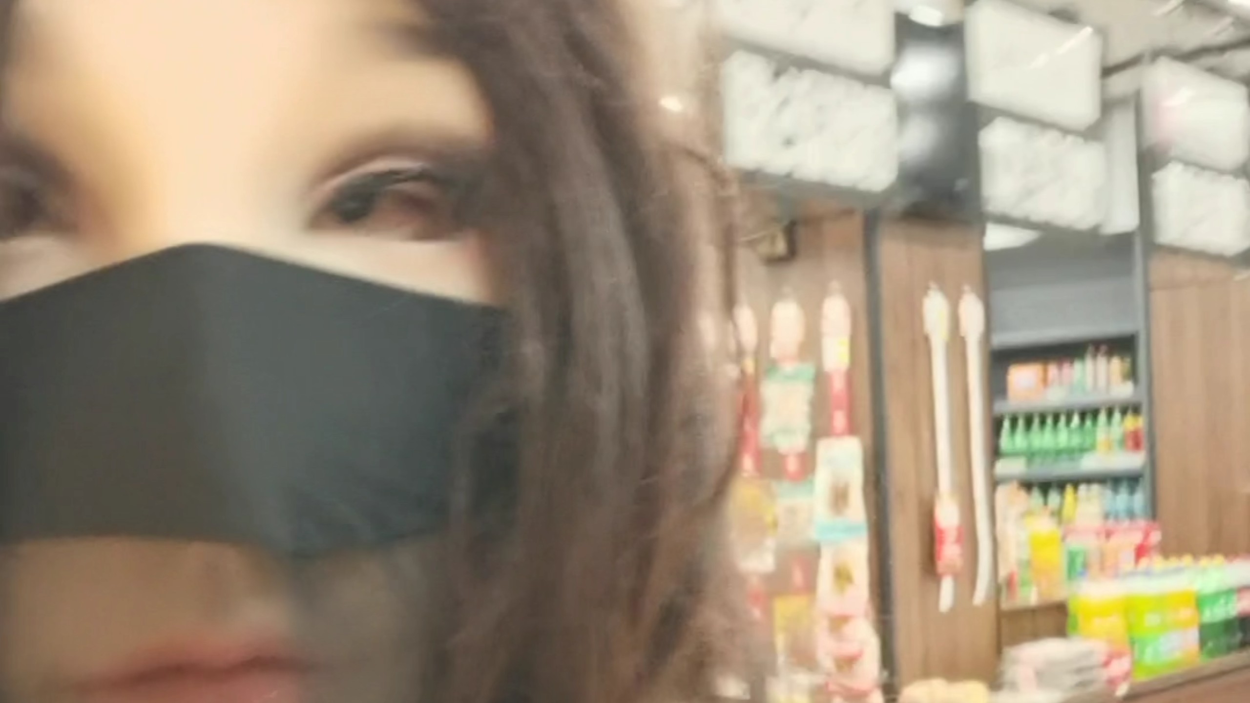 如果服务员问我买什么，我呜呜呜说不出来怎么办？面无表情的脸还以为我假清高呢？有没有无锡的小伙伴一起出来玩呀。
