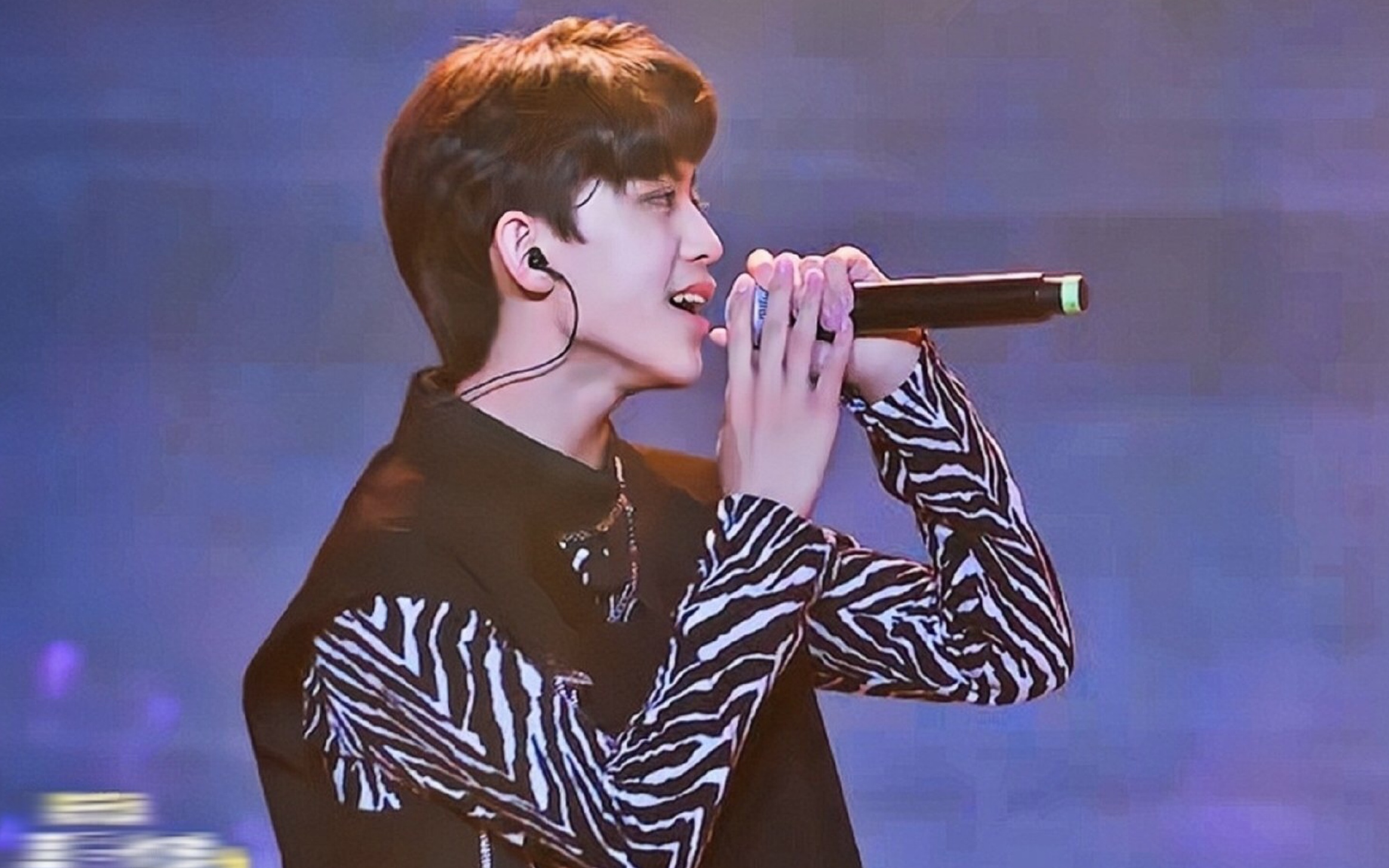 【tf家族陈天润】超级超级超级爱的《不死鸟》片段 独特温柔嗓音简直