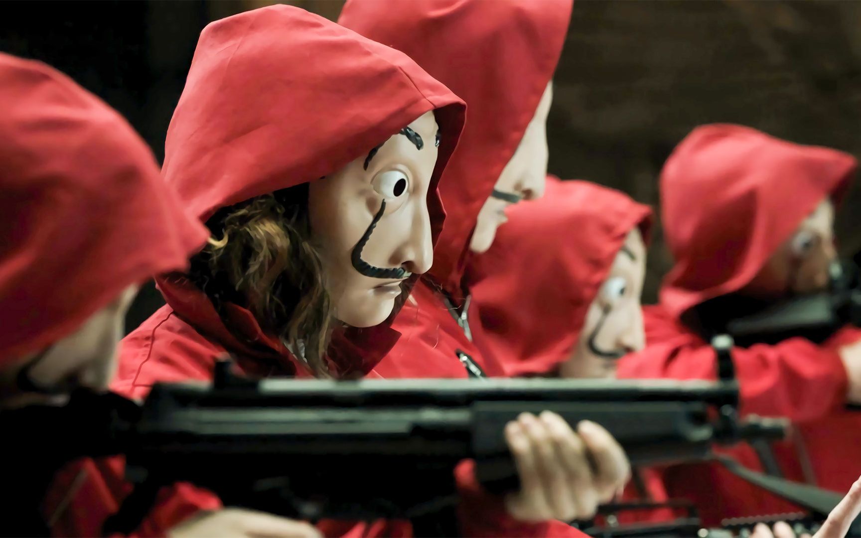 由于出现了西班牙的诸葛亮,皇家印钞厂遭洗劫, 高分剧《纸钞屋》!