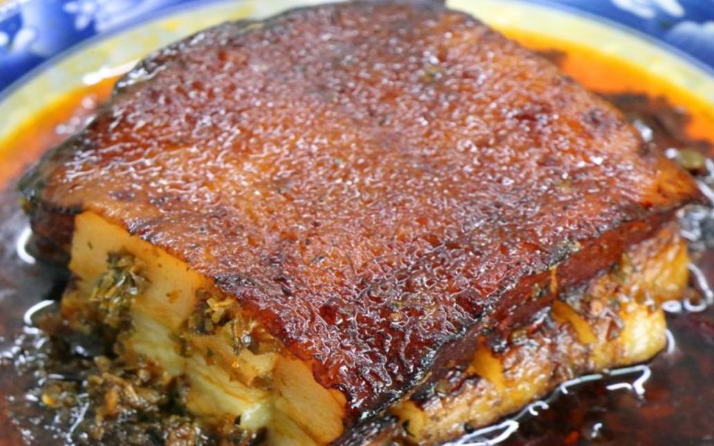 四川农村的一道硬菜坨子肉,吃起来那才叫美味,一年都难得吃一次
