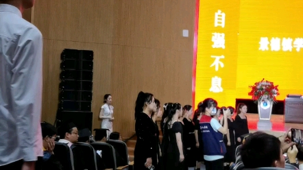 景德镇学院毕业典礼合唱表演《这世间那么多人》哔哩哔哩bilibili