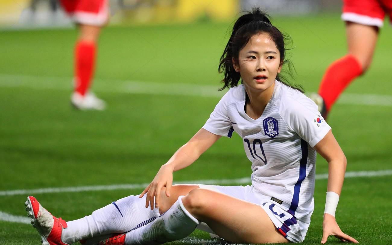 美貌与球技兼具!韩国女足颜值担当李玟娥个人集锦