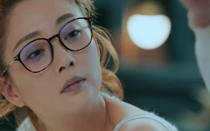 【正青春】林睿的露肩穿搭style_哔哩哔哩 (゜-゜)つロ 干杯~-bili