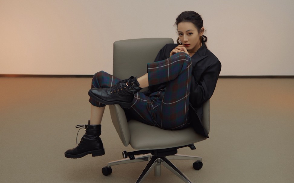 【迪丽热巴】迪丽热巴走路合集～_哔哩哔哩_bilibili