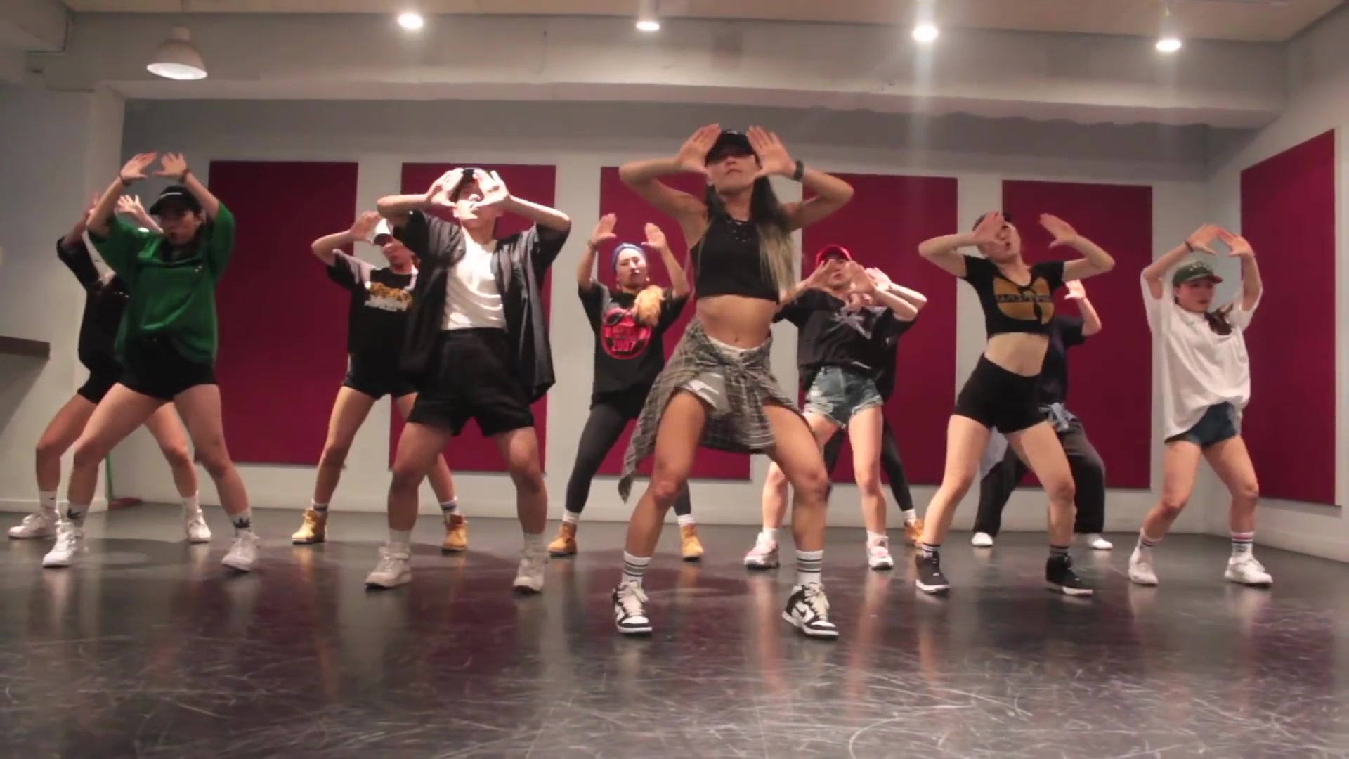 【欧尼有点撩】超帅欧尼honey j力度hiphop编舞pour up