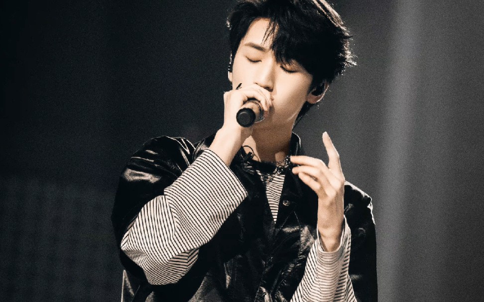 严浩翔说着说着就慢慢长大了的严浩翔披荆斩棘的浩翔一定会有一个美好