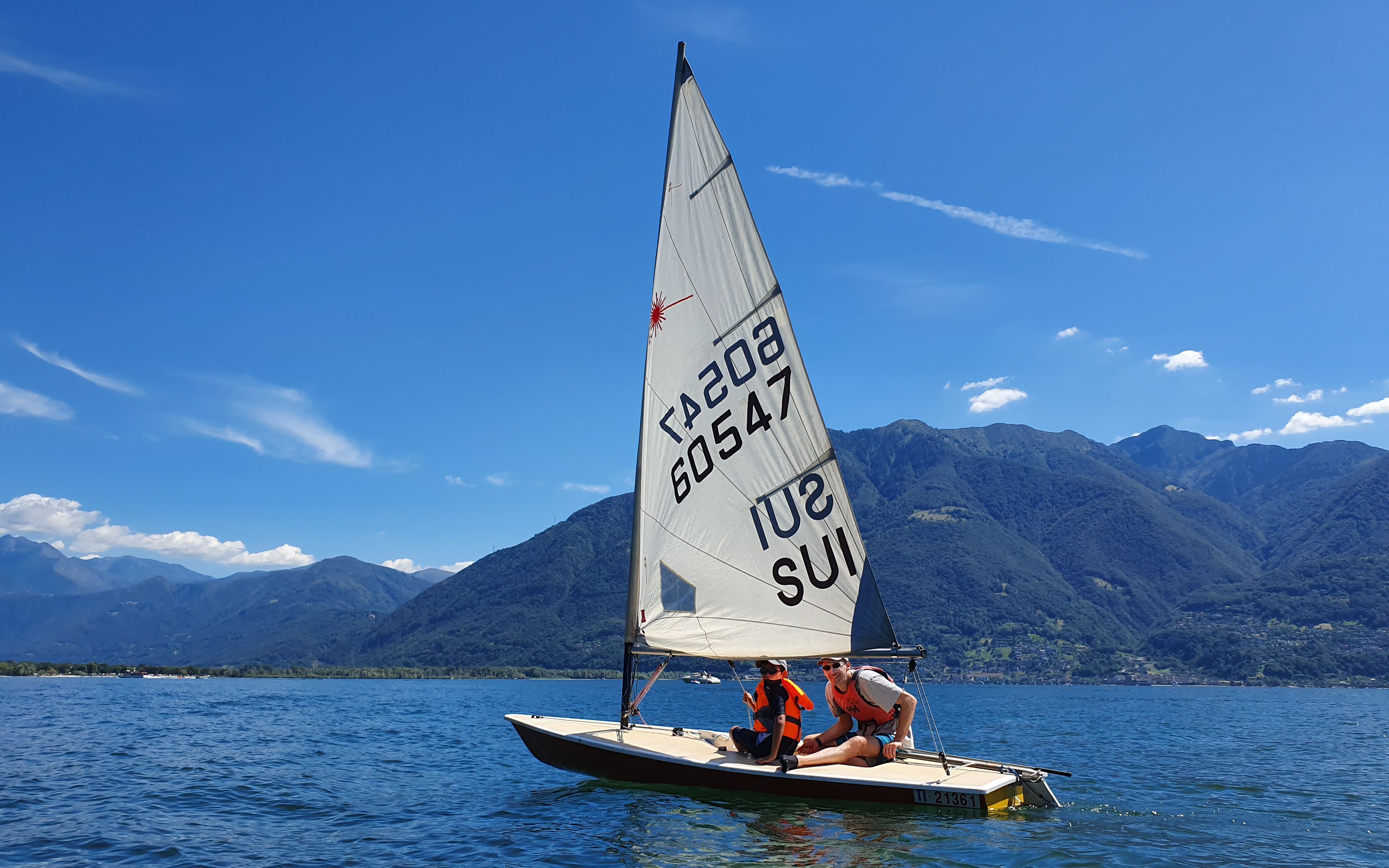 帆船橡皮艇你更喜欢哪一个