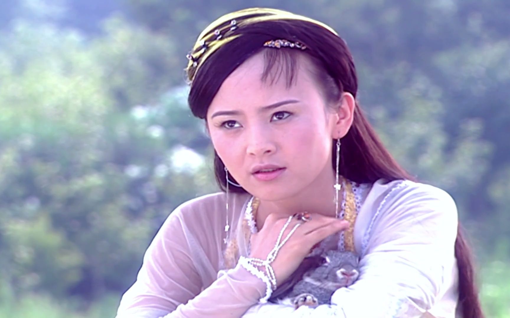 嘴上说要杀小兔子,实际为了救它挨了一枪 欢天喜地七仙女 三姐黄儿