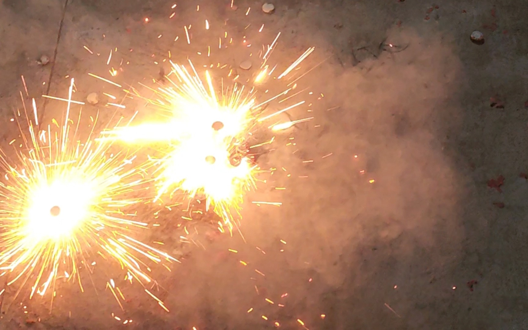 我宣布,今年的烟花之王是!