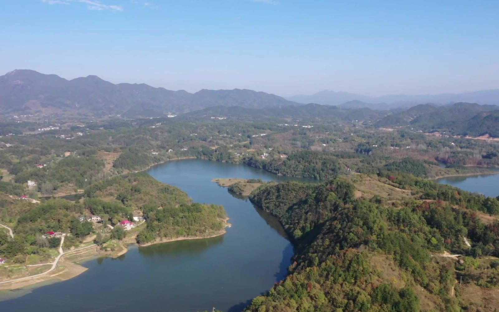 风水大师王君植安徽寻龙点穴,高山之巅结宝地,这里的风水太奇妙了哔哩哔哩bilibili