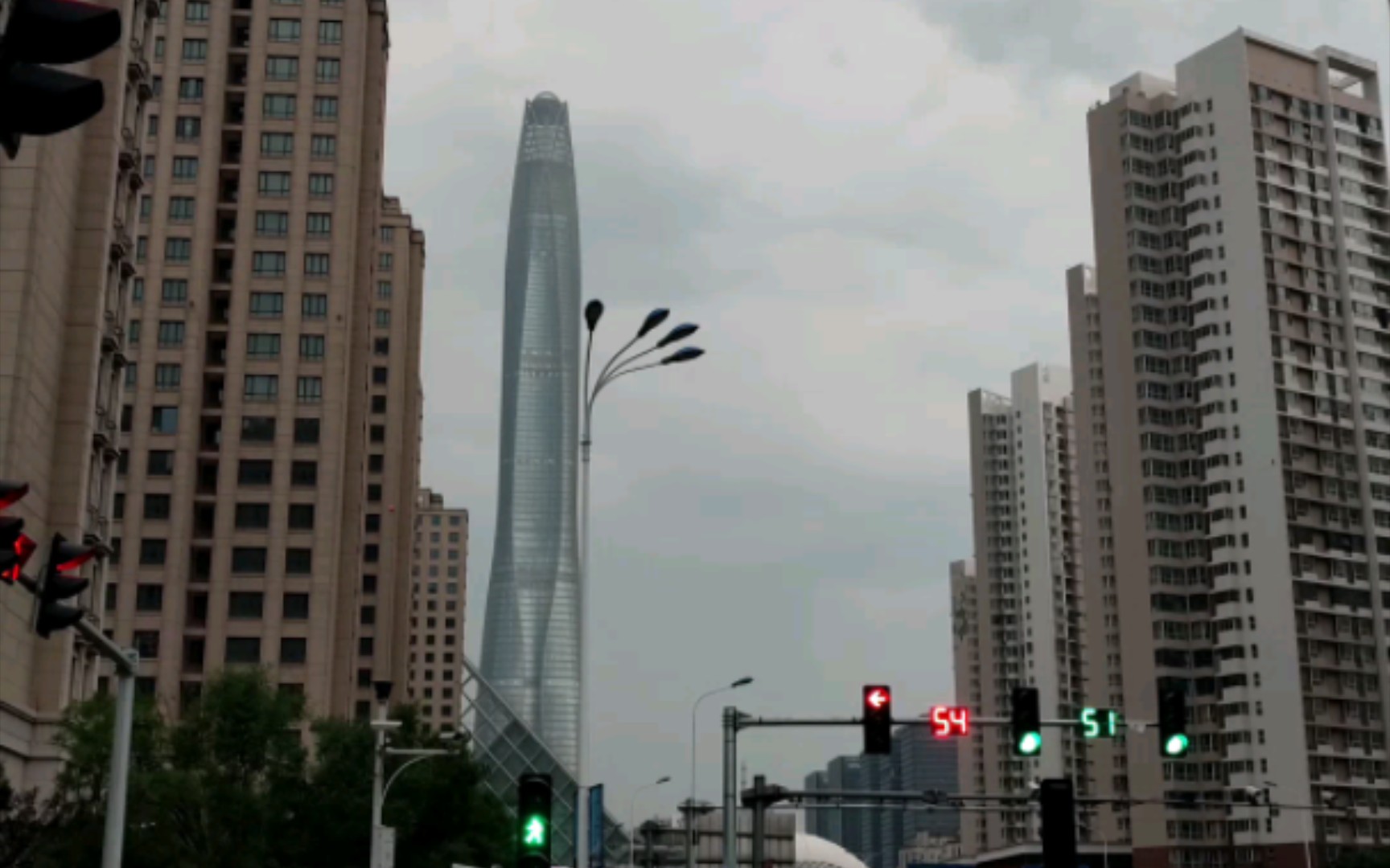 [图]雷雨前的天，津沽棒还是那么好看