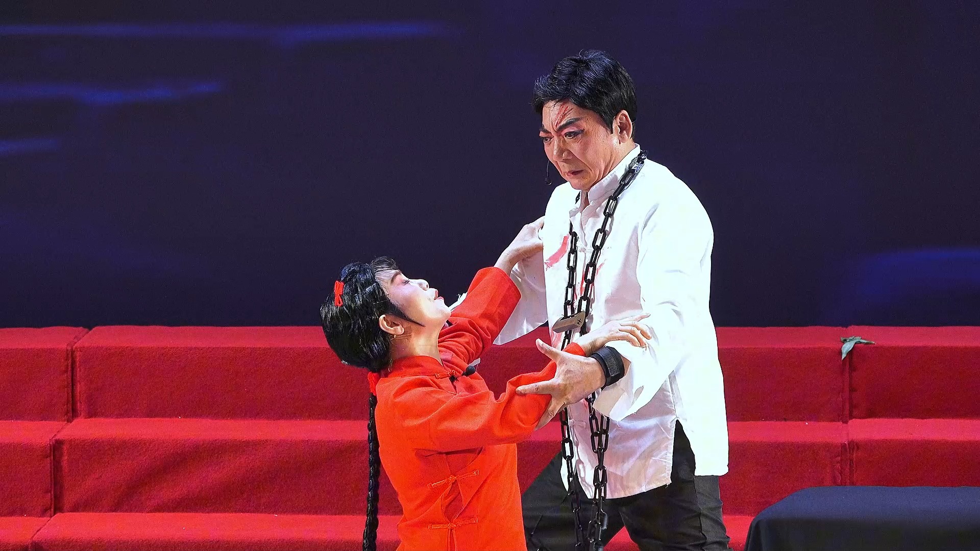 《红灯记》"刑场斗争"片段 摄制曾东