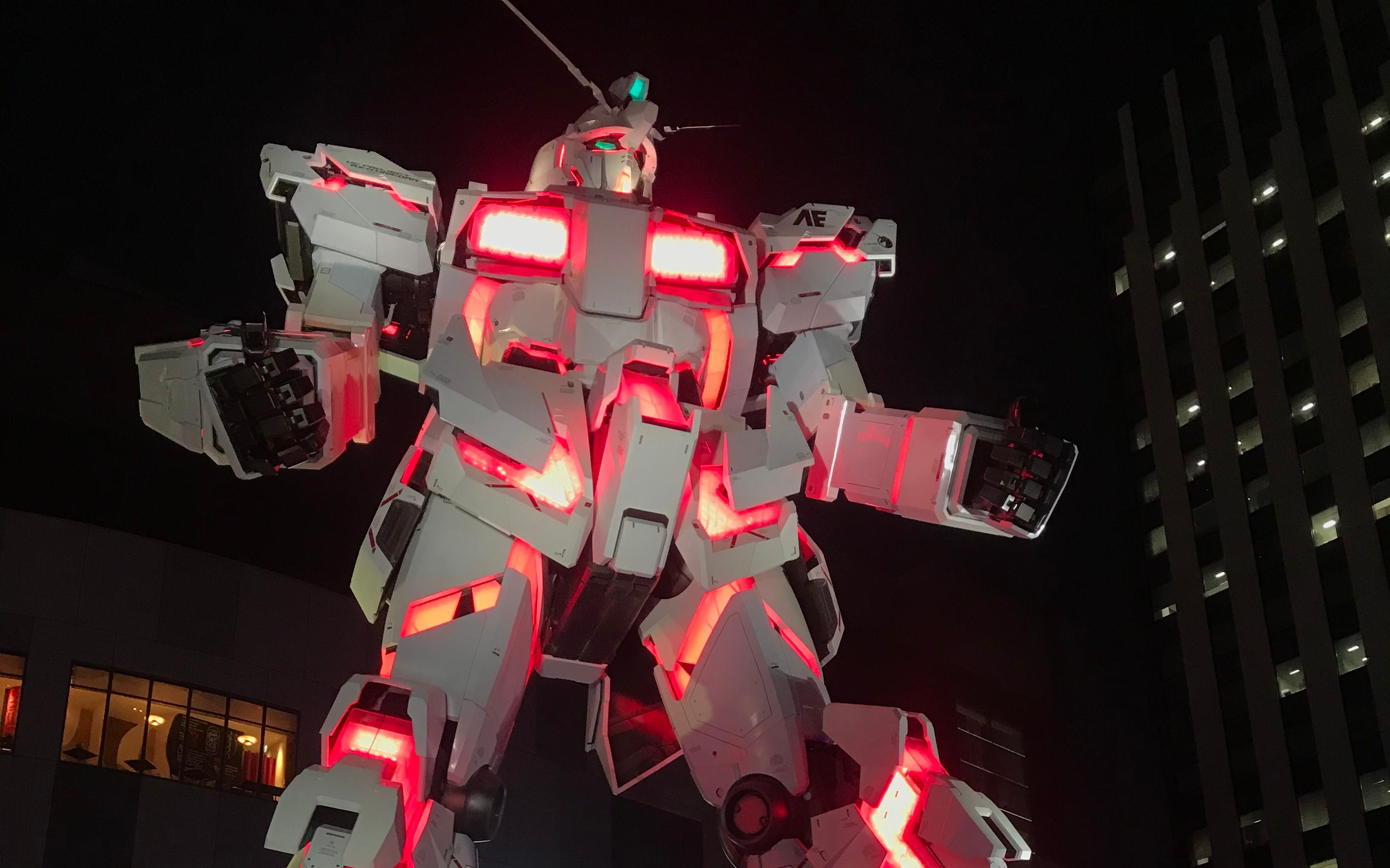 日本台场 unicorn高达正面变身视频