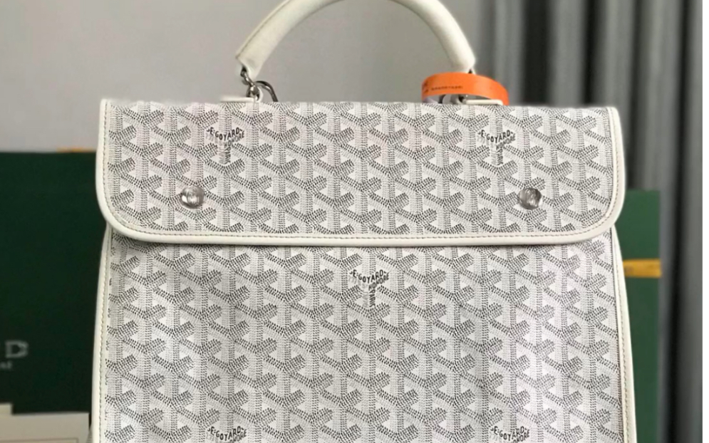 推荐高仿goyard saint leger折叠背包saint leger包沿袭了goyard一贯
