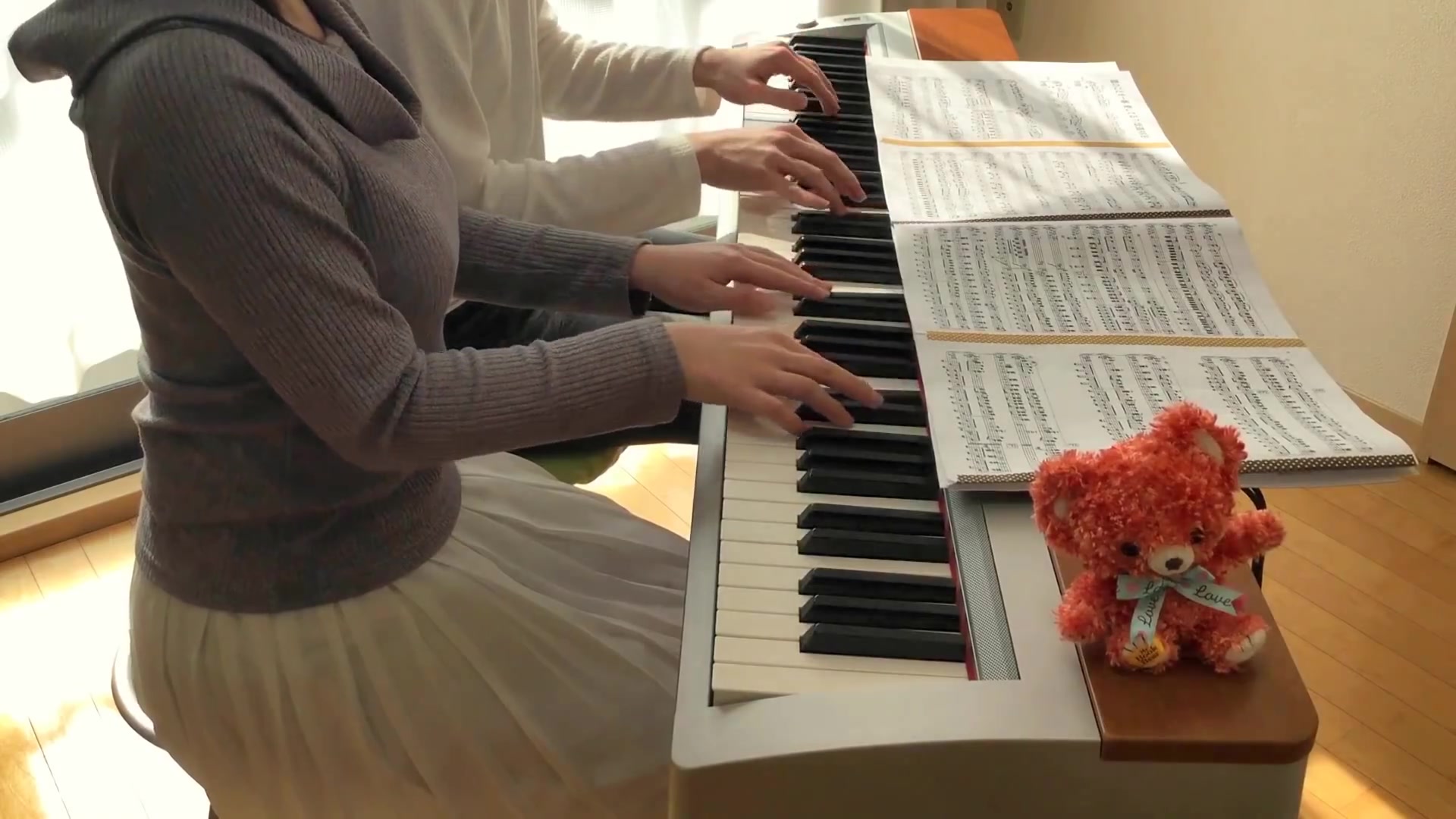 【四手联弹】坂道akb「你最爱的人是谁」full 【演奏者:my bear】