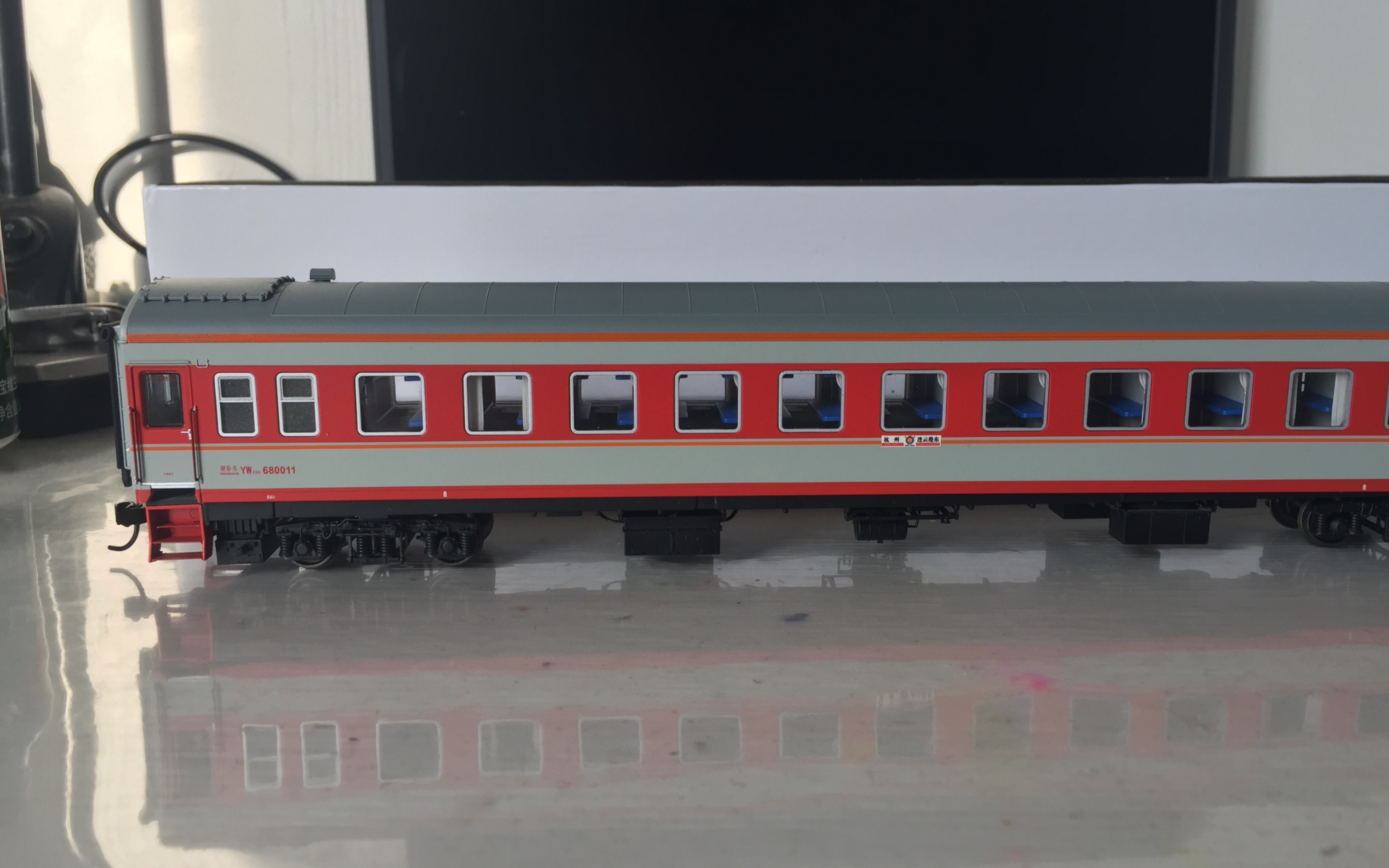 【玩模型系列】本人再一次对25g下手 这次将螺丝卸下看车钩摆动和转向