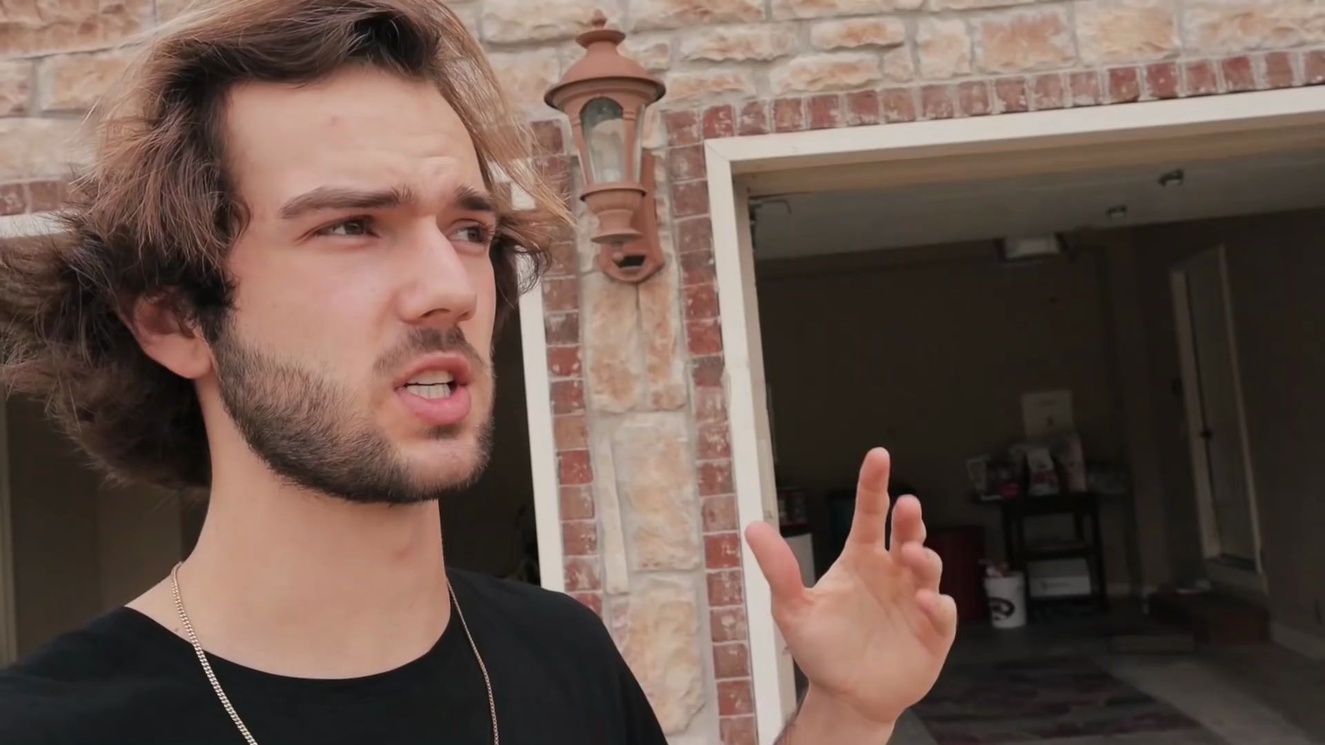 riding_my_bike_while_under_quarantine__total_lockdown__哔哩哔哩