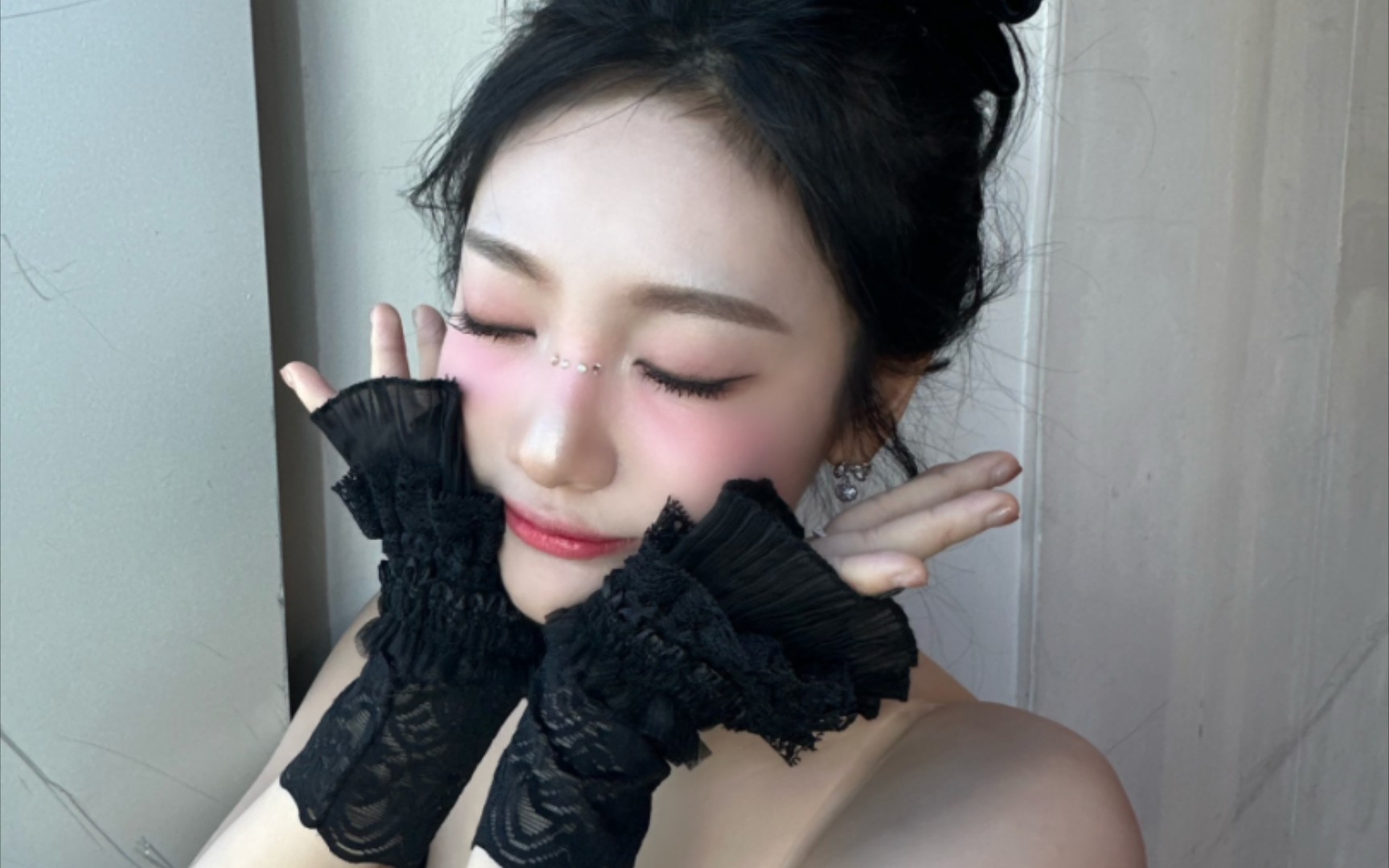 摩登女郎92宁艺卓第四十三条个人ins|好幸福0606照片好多