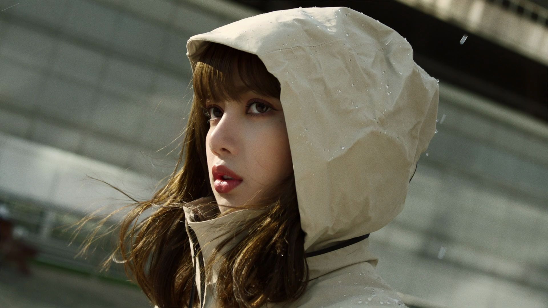 lisa拍的adidas广告,又是花痴的一天