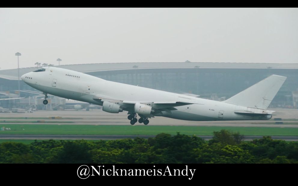 全白大鹅波音742 4l-gen 货物装卸 起飞记录