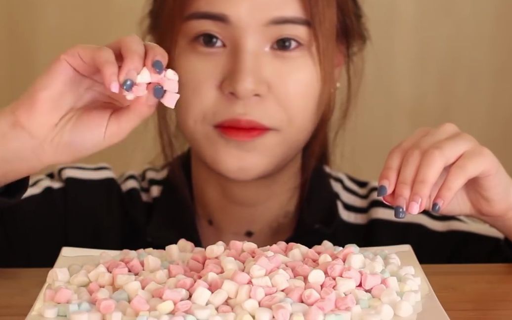 ddeonggaetv妹妹棉花糖方糖吃播realsoundasmr