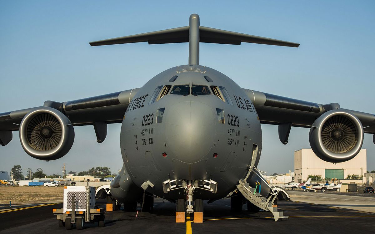 【中文配音】空中泰坦-美军c-17超级运输机-不可能的工程s09e03