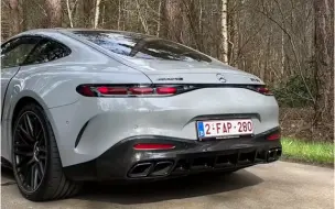 Download Video: 全新梅赛德斯奔驰AMG GT63海外实拍，颜值超高，性能豪华跑车