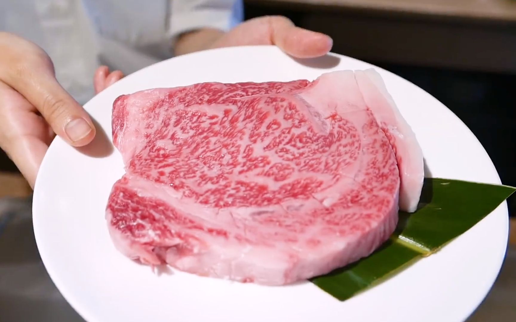 价值200美元的"日本神户牛排",看了做法,网友:太值了_哔哩哔哩_bili
