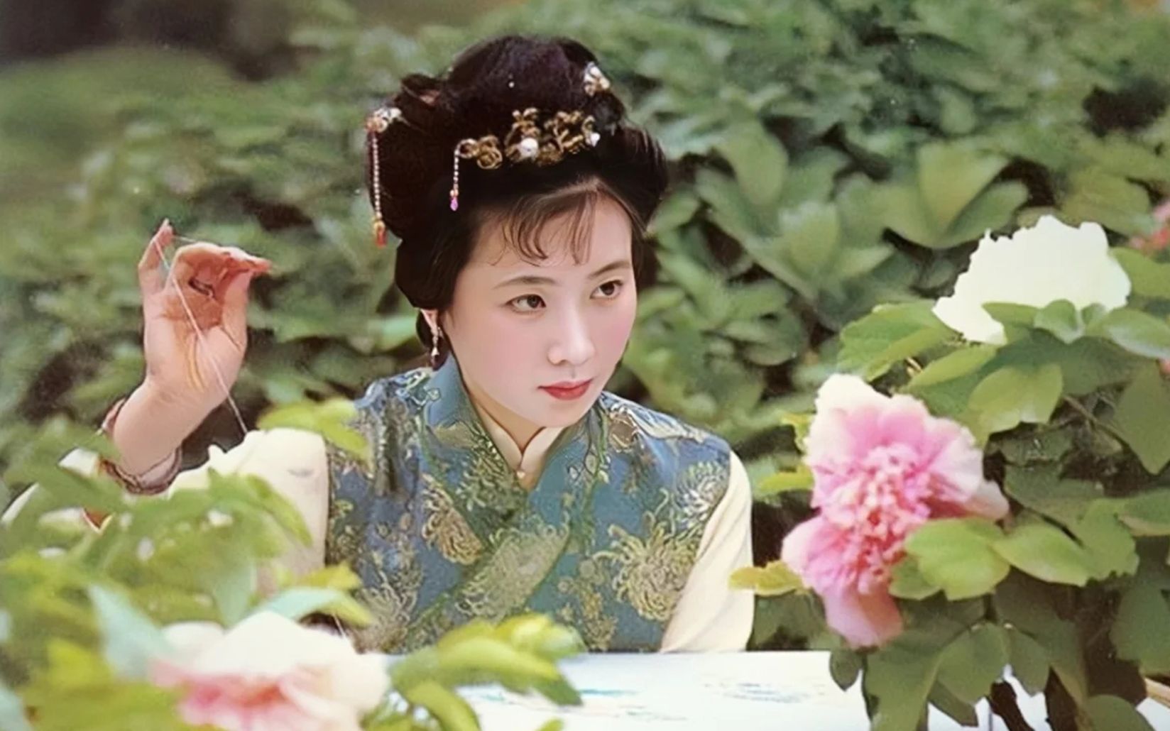 郑铮为拍红楼梦,放弃了铁饭碗,如今功成名就