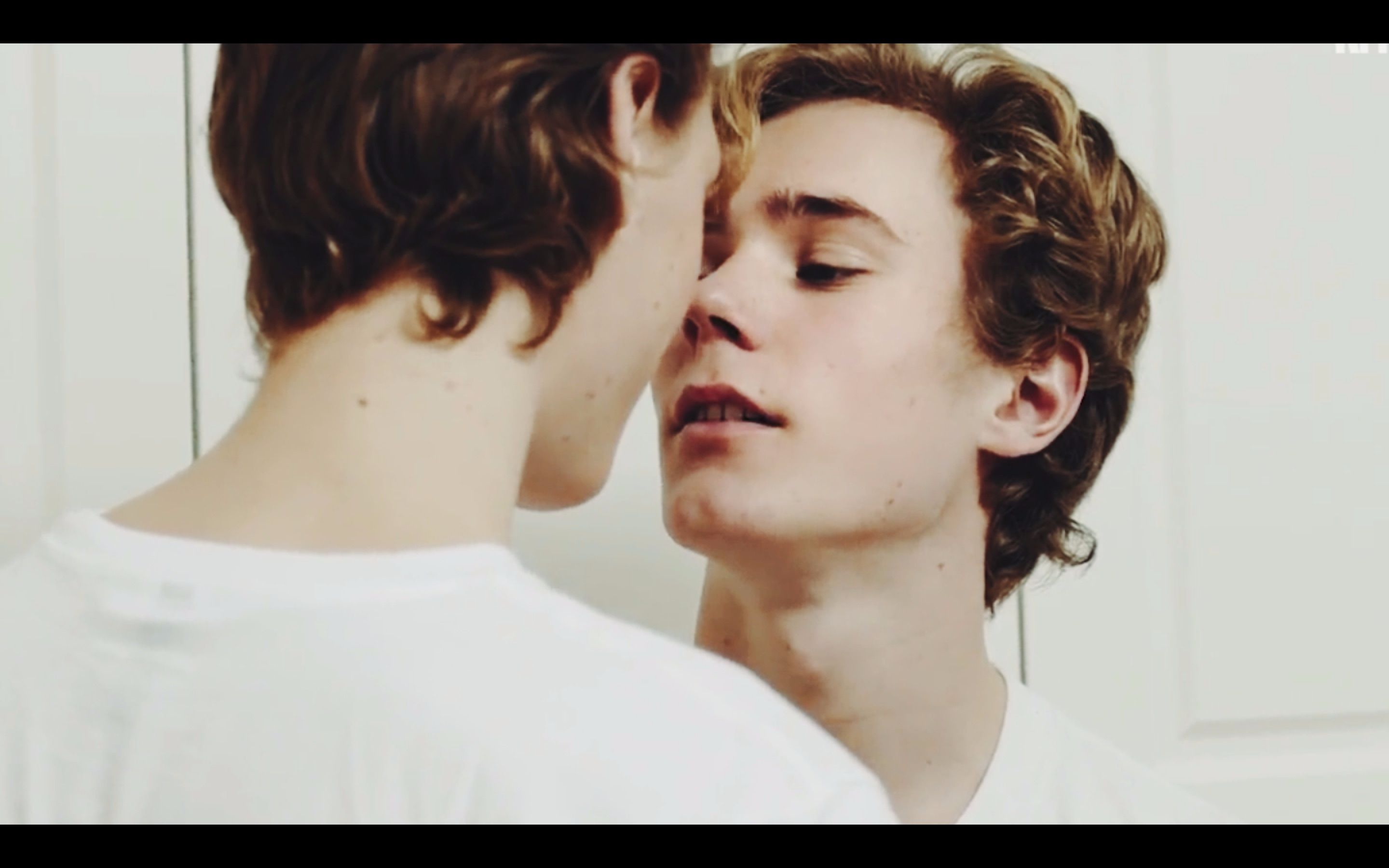 Lover Where Do You Live Skam