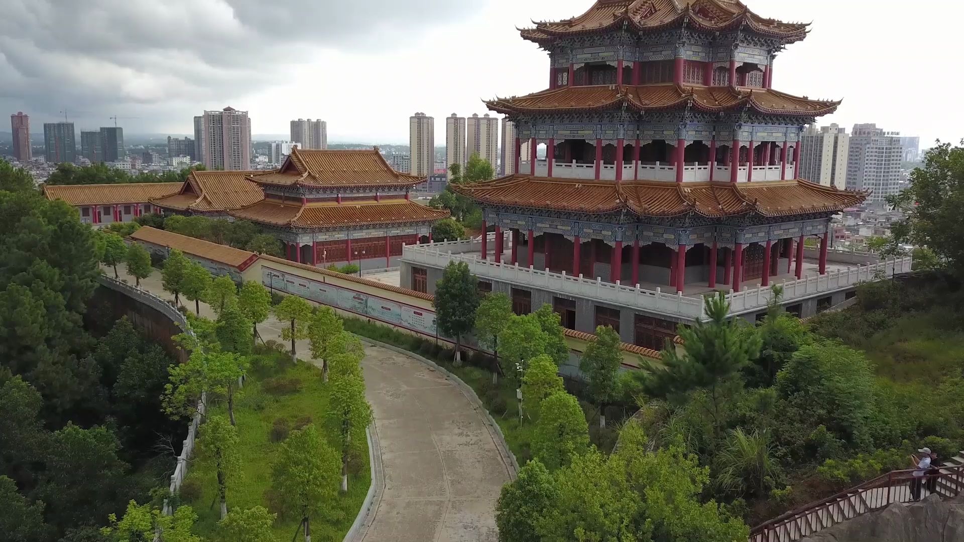 走啊,带你去爬山,就在平南城区里,风景很美却不要门票!